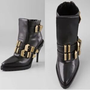 Golden Street Armor: Alexander Wang Statement Boot”